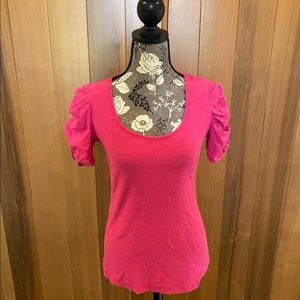 Pink short sleeve with cinched sleeves
